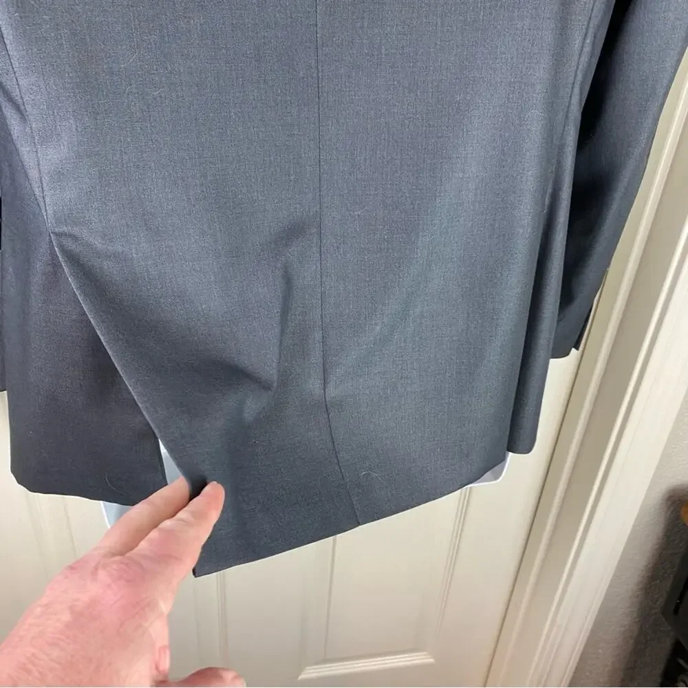 Kenneth Cole Reaction Suit Jacket 42R Gray 2 Button